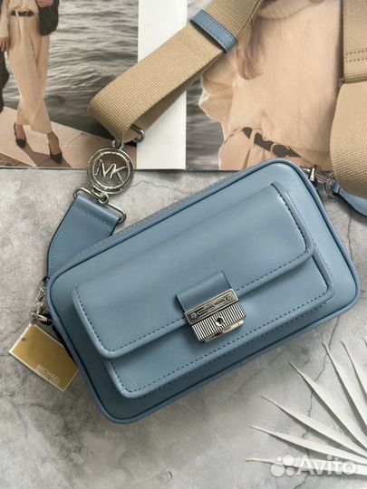 Michael Kors Bradshow camera bag кроссбоди голубая