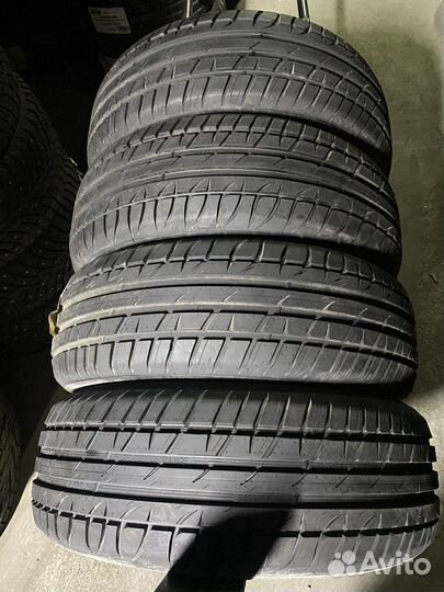 Taurus High Performance 215/60 R16