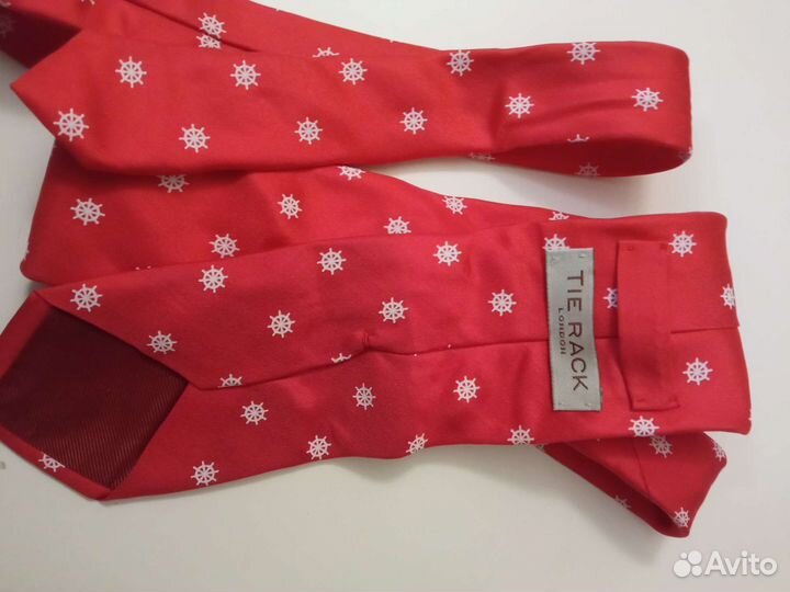 Галстук красный, Штурвал