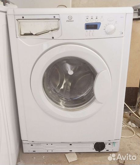 Стиральная машина Indesit wise10 на разбор