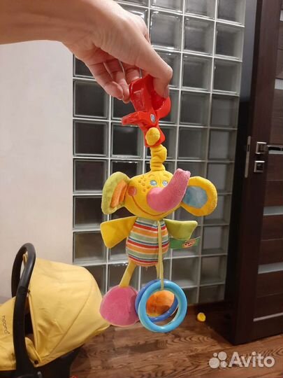 Подвесные игрушки в кроватку коляску манеж