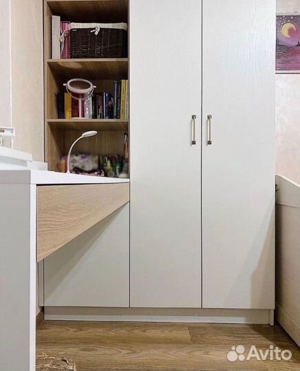 Шкаф в прихожую