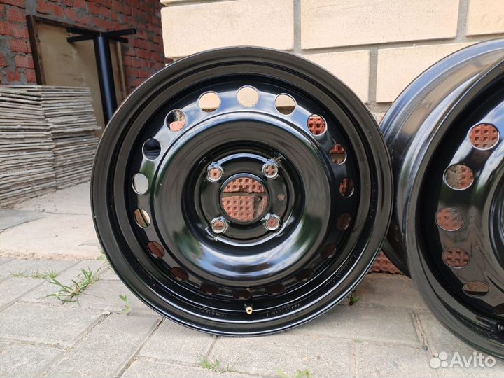 Штампованные диски r15 4x114 3