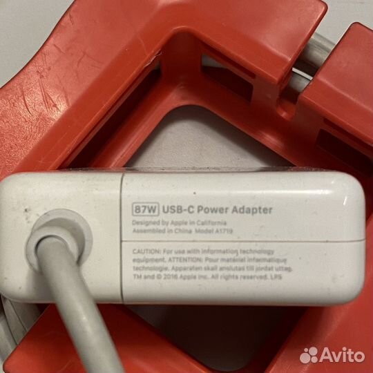 Зарядка macbook pro 87w tupe-c