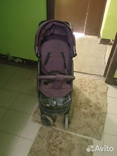 Прогулочная коляска