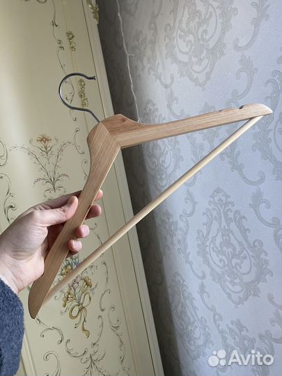 Вешалки плечики