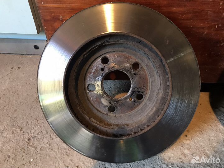 Тормозные диски стояли на lexus rx 350 2007 г.в