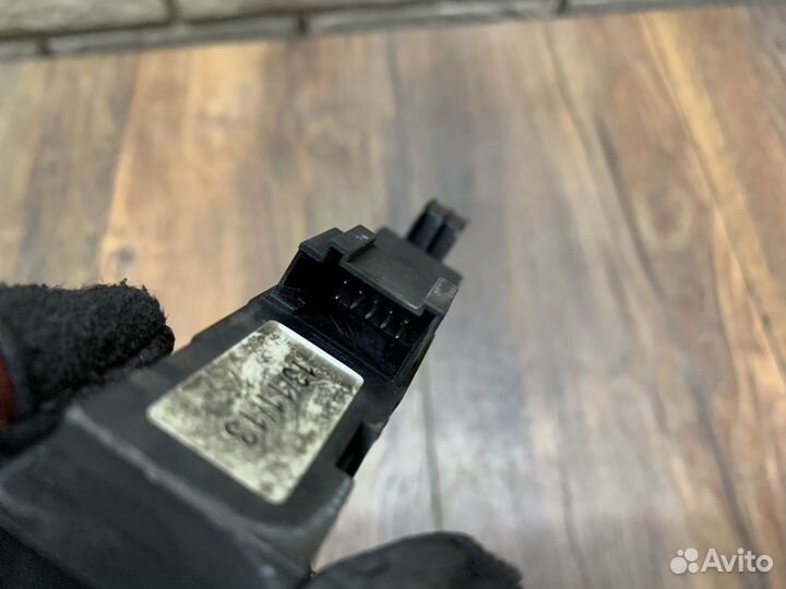 Volkswagen Touareg NF Кнопка многофункциональная