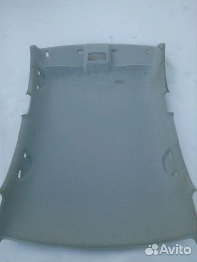 Обшивка потолка Mitsubishi Colt 6