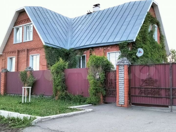 Коттедж 140 м² на участке 6 сот.