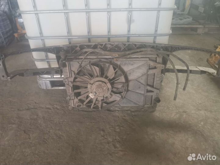 Телевизор в сборе с радиаторами и вентилятором