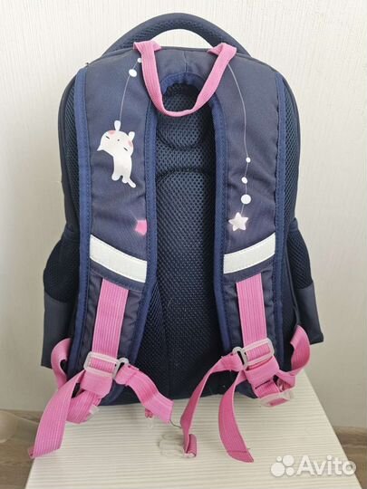 Рюкзак школьный для девочки 1 -4 класс
