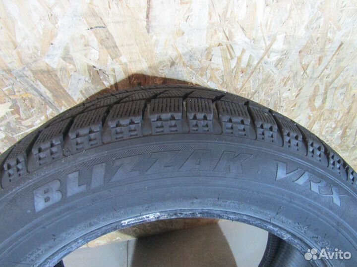 Bridgestone Blizzak VRX 225/60 R17
