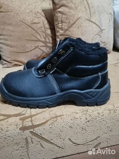 Ботинки мужские зимние (спец.обувь) 41 размер новы