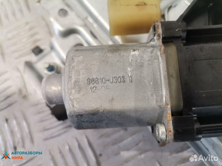 Стеклоподъемник электрический задний правый