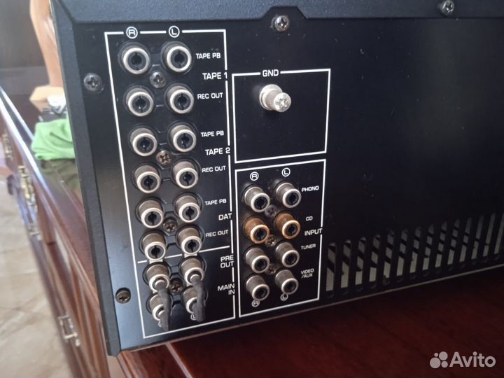 Интегральный стерео усилитель yamaha- AX 900