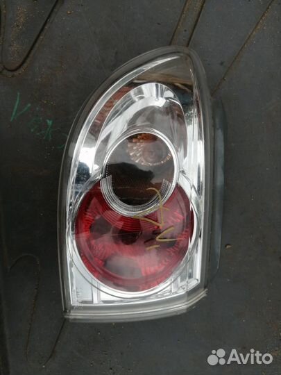 Стоп-сигнал Mazda Demio DY