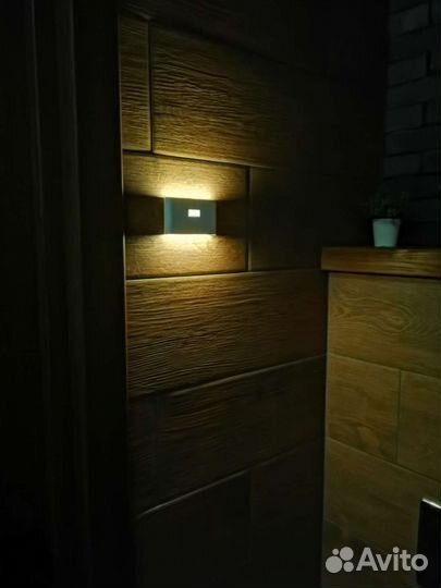 Беспроводной светильник, настенный