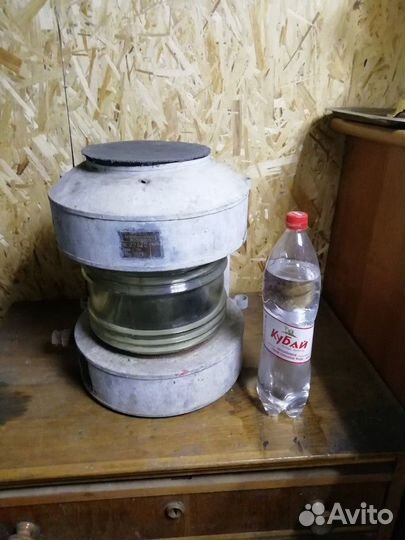 Фонарь судовой