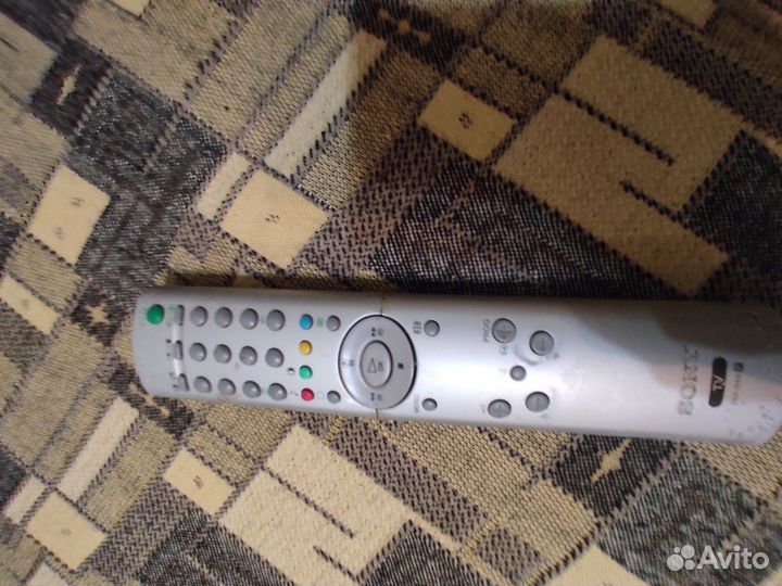 Телевизор Sony Wega Trinitron