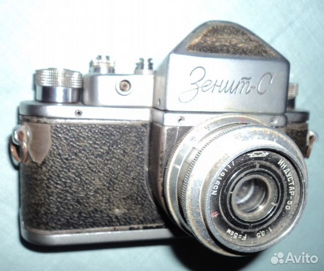 Старинный фотоаппарат