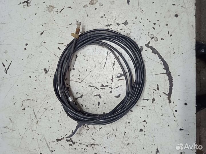 Трос лючка бензобака mitsubishi chariot grandis