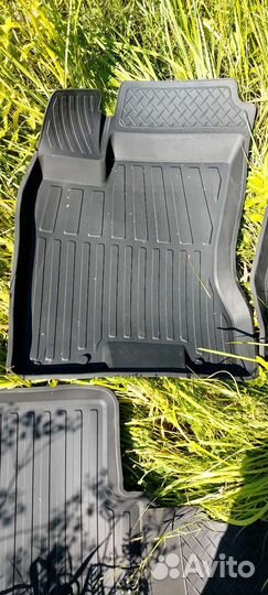 Коврики автомобильные с высоким бортиком. Новые