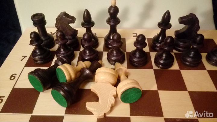 Шахматы деревянные и карболитовые