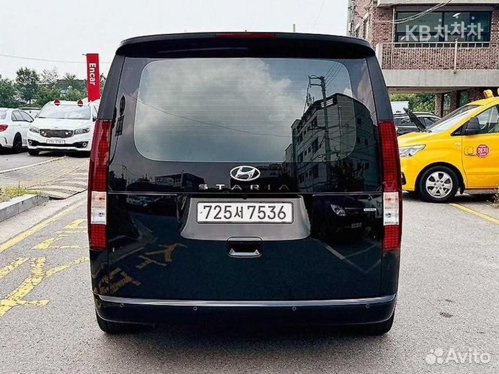 Hyundai Staria 2.2 AT, 2022, 10 668 км