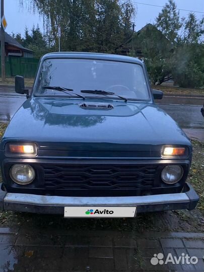 LADA 4x4 (Нива) 1.7 МТ, 2004, 180 000 км