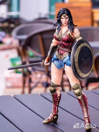 Чудо-женщина фигурка игрушка Wonder Woman