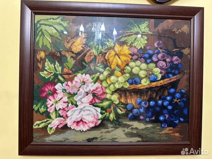 Картина вышитая шерстью (полукрестом)