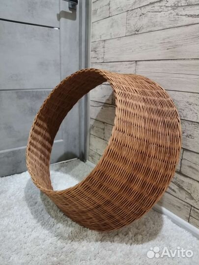 Корзина плетеная