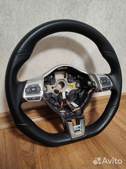 Спортивный руль volkswagen R-line