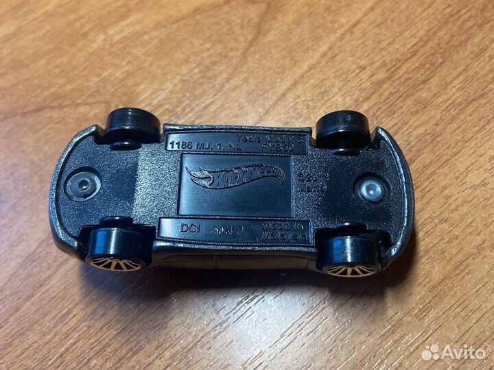 Машинка Hot wheels