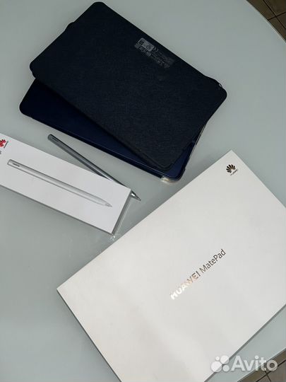 Планшет huawei matepad 10.4 + стилус и клавиатура