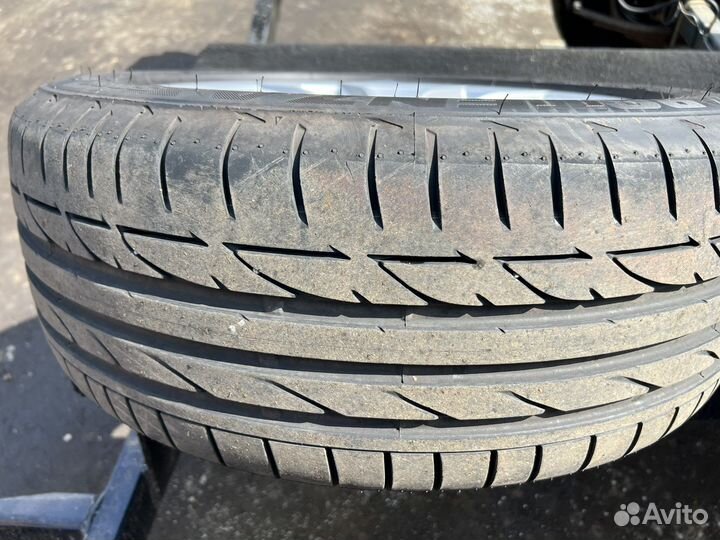 Bridgestone Potenza S001 225/50 R17 и 255/45 R17 94W