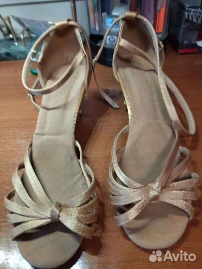 Туфли танцевальные