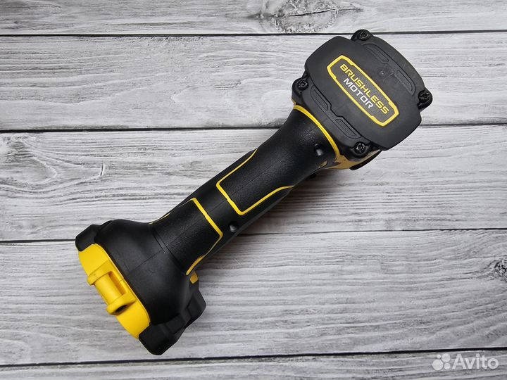 Винтовёрт DeWalt DCF850 18V для Европы