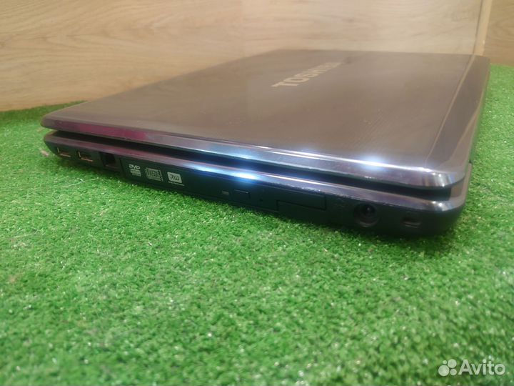 Ноутбук Toshiba