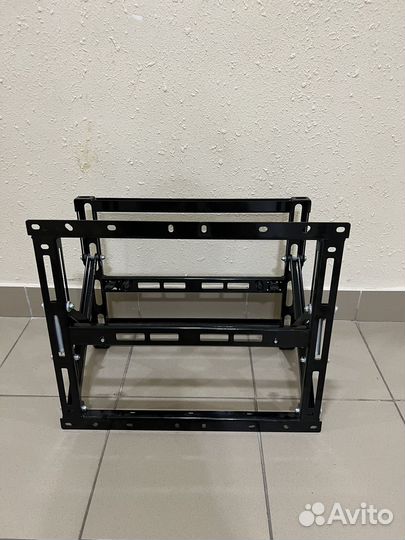 Настенный кронштейн с выдвижным механизмом