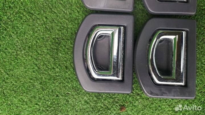 Петли крепления груза в багажнике Комплектом Audi