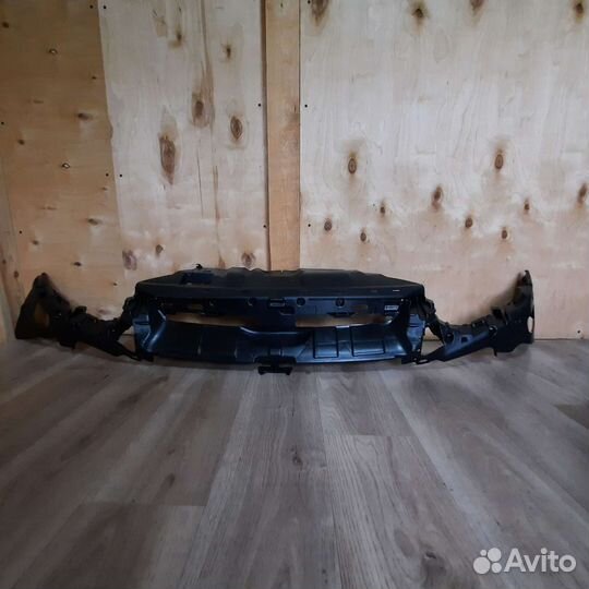 Усилитель переднего бампера Ford focus 3