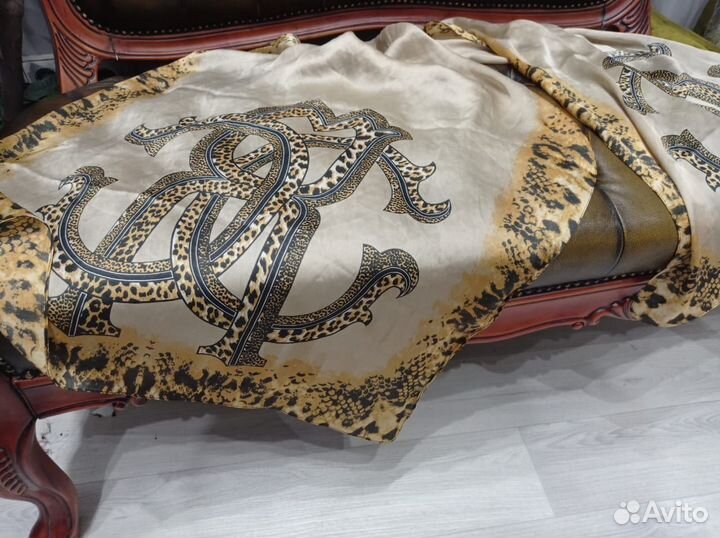 Палантин roberto cavalli шелковый италия