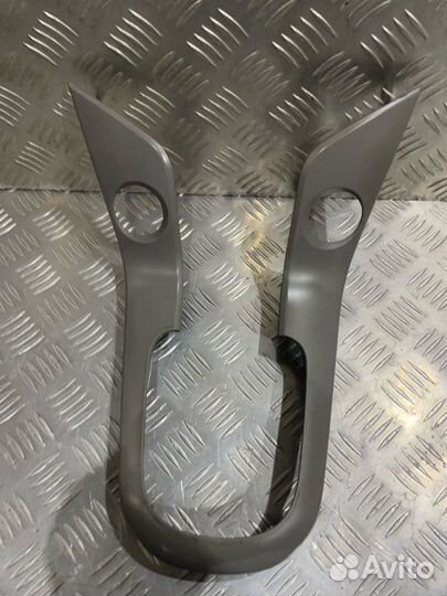 Накладка консоли Chevrolet Cruze седан 1.6 F16D3