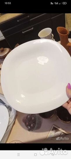 Тарелки и стаканчики