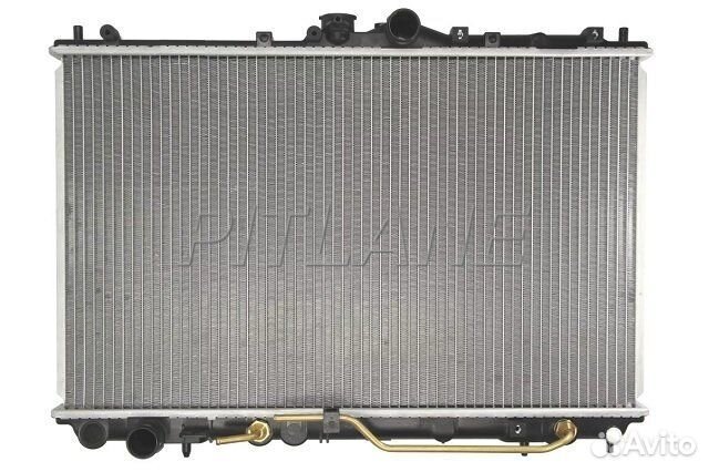 Радиатор охлаждения Mitsubishi Carisma