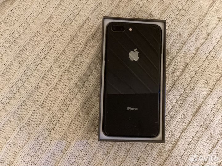 iPhone 8 Plus, 64 ГБ