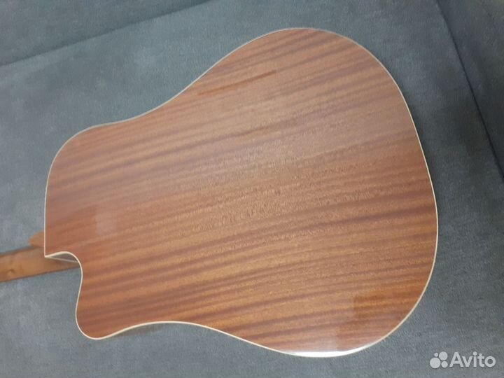 Акустическая гитара новая Hora W11304ctw SM55