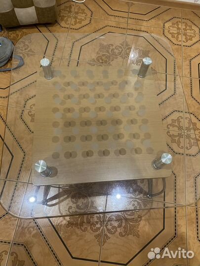 Журнальный столик стекло/дерево